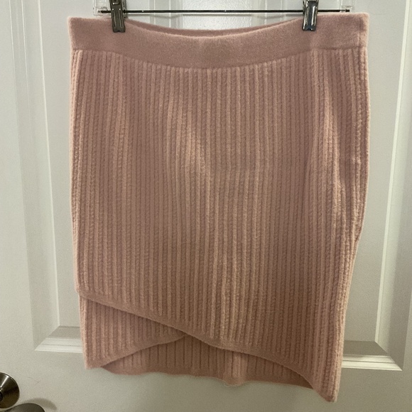 Express Dresses & Skirts - Pale Pink Knit Skirt